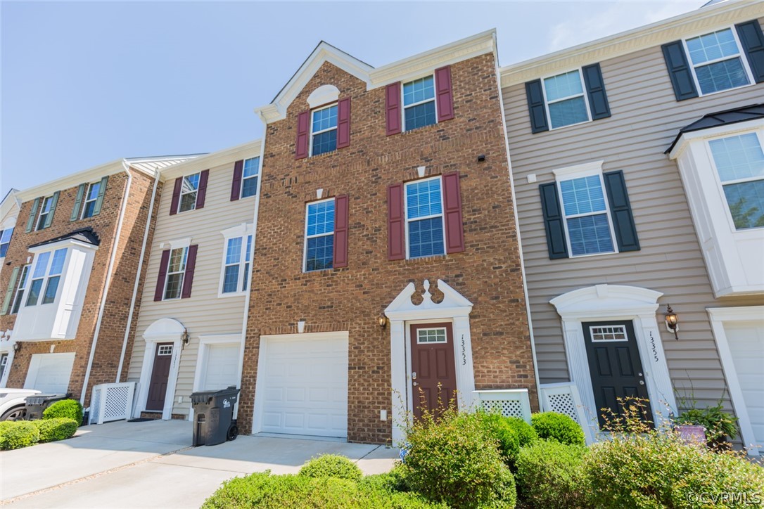13353 Diamond Ridge Drive Midlothian, VA 23112 - Photo 2 of 37 Gallery Image 2