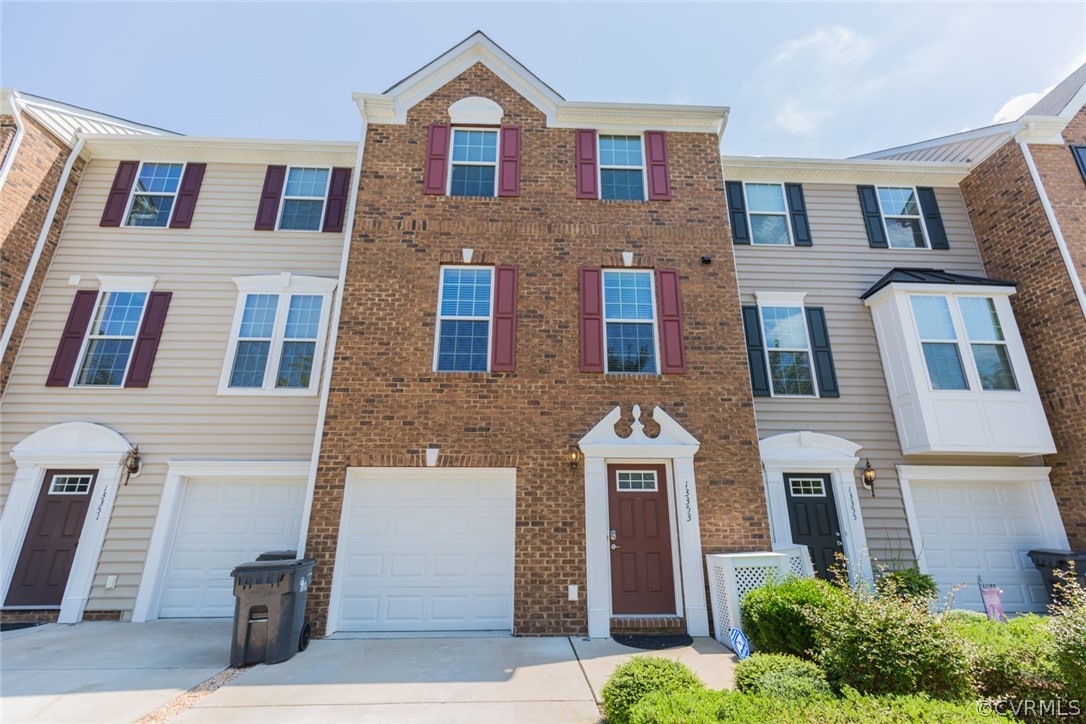 13353 Diamond Ridge Drive Midlothian, VA 23112 - Photo 3 of 37 Gallery Image 3