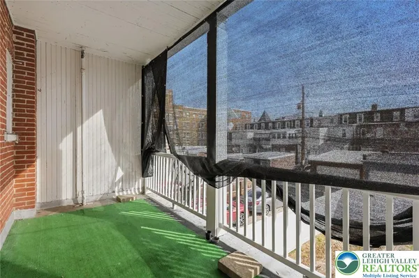 $2,600 | 219 North 17th Street, Allentown, PA 18104
