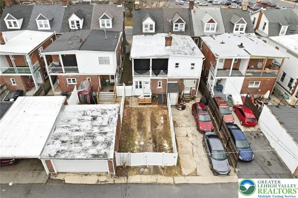 $2,600 | 219 North 17th Street, Allentown, PA 18104