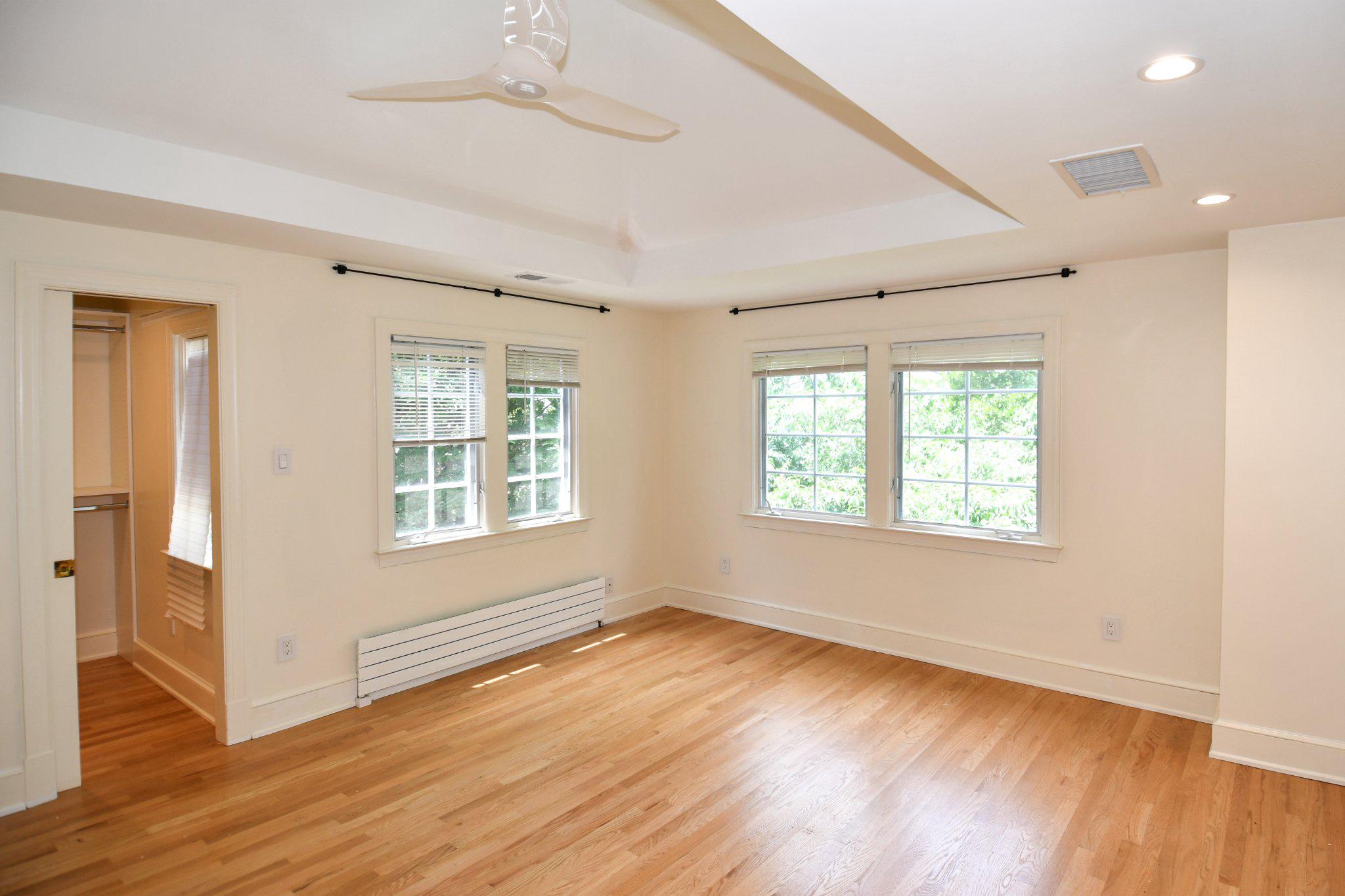 2608 Fordham Road Alexandria, VA 22302 - Photo 22 of 46 Primary bedroom