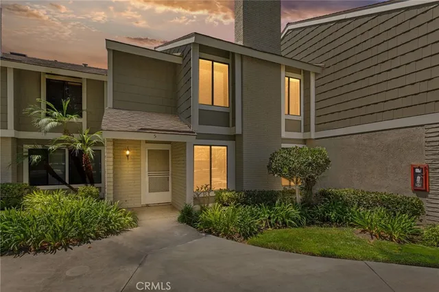 $1,069,000 | 5 Locust, Irvine, CA 92604