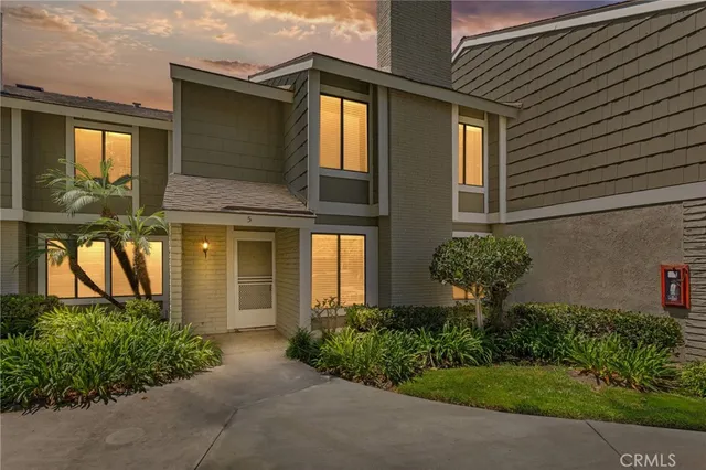 $1,098,000 | 5 Locust, Irvine, CA 92604