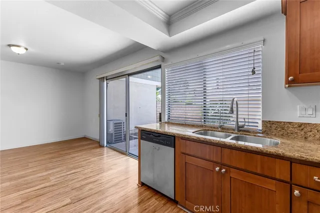 $1,098,000 | 5 Locust, Irvine, CA 92604