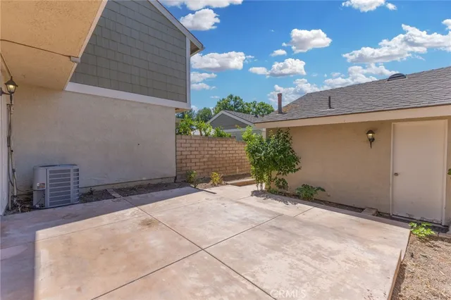 $1,098,000 | 5 Locust, Irvine, CA 92604