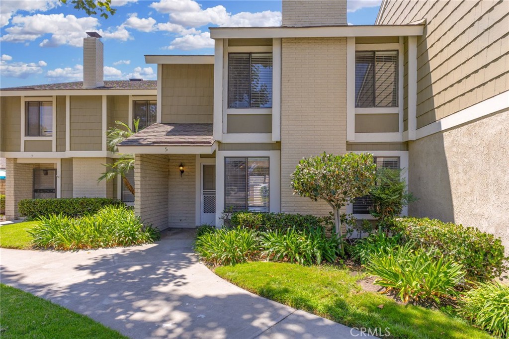 5 Locust Irvine, CA 92604 - Photo 7 of 69