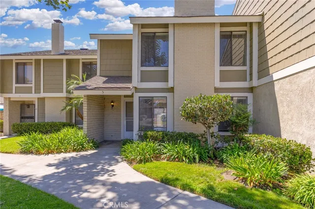 $1,098,000 | 5 Locust, Irvine, CA 92604