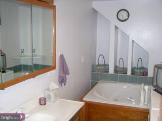 2610 Springfield Road Broomall, PA 19008 - Photo 4 of 6 Gallery Image 4