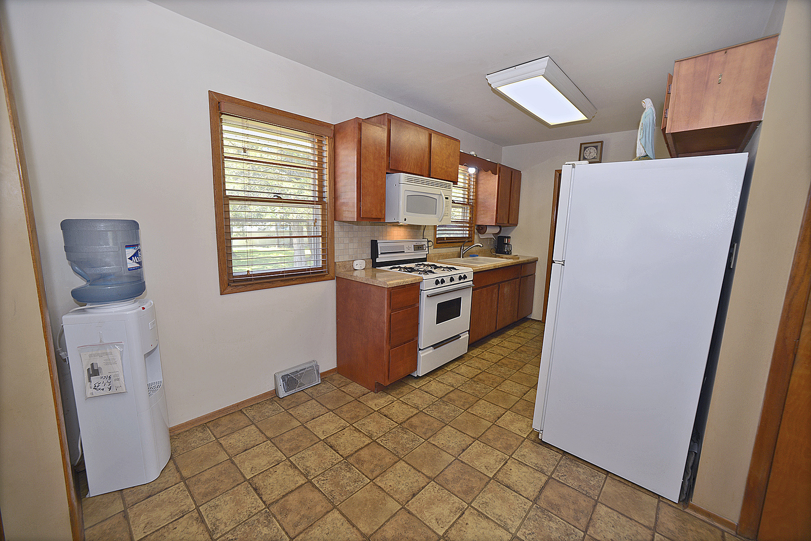 1104 North 29th Road Ottawa, IL 61350 - Photo 4 of 23