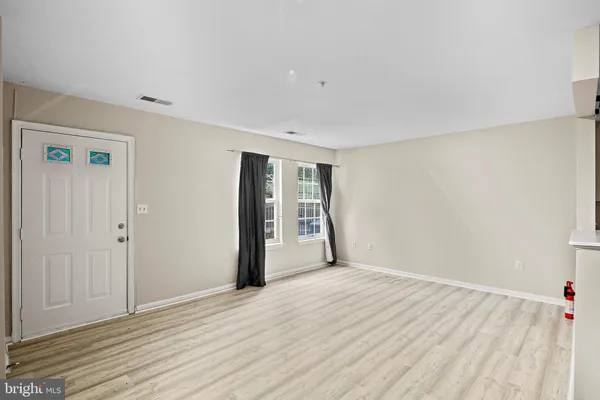 $2,200 | 6416 Bayberry Court, Unit 11, Elkridge, MD 21075