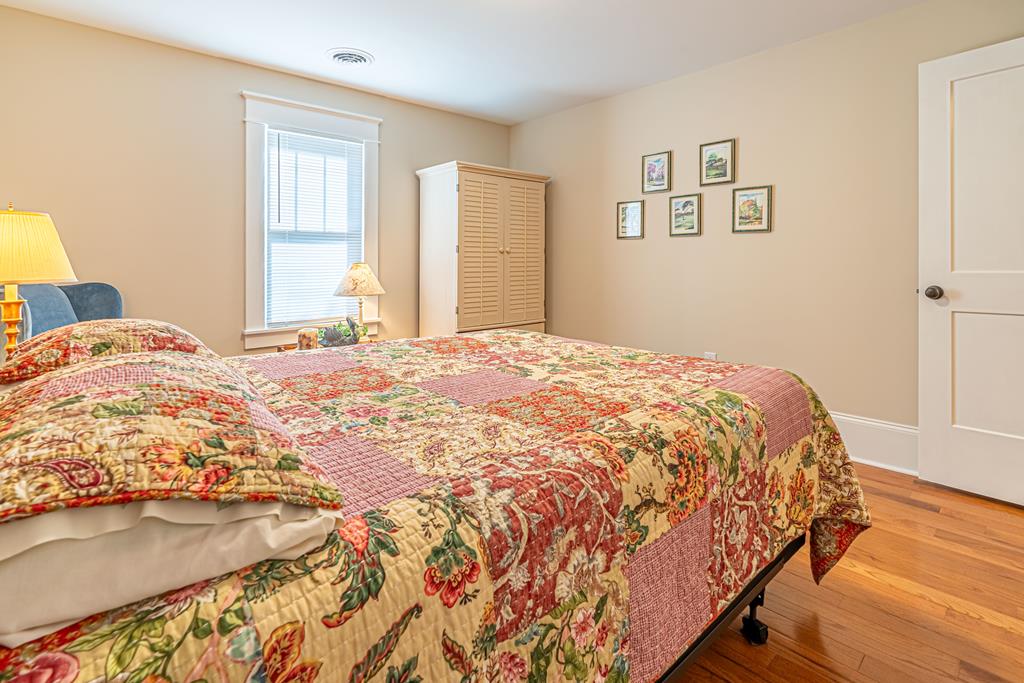828 Colonial Road Southwest Abingdon, VA 24210 - Photo 47 of 63 Gallery Image 47