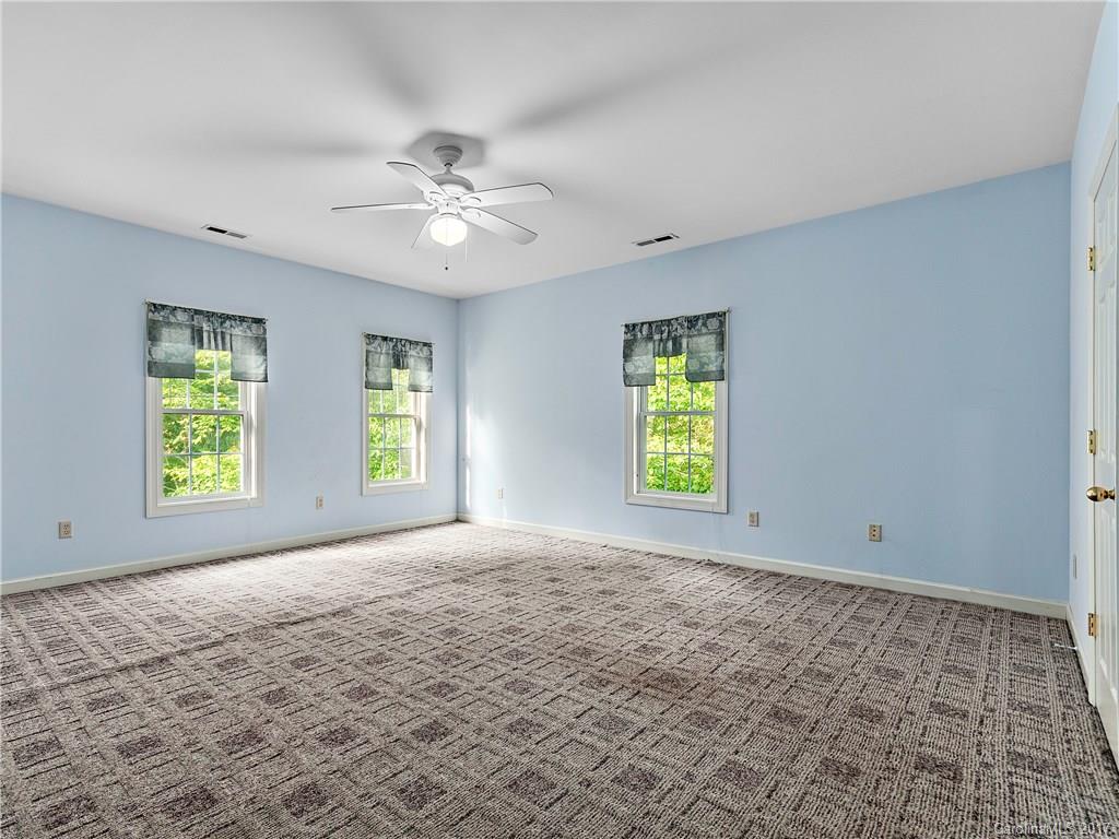 487 Patton Cove Road Swannanoa, NC 28778 - Photo 13 of 24 Gallery Image 13