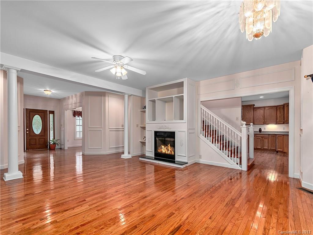 487 Patton Cove Road Swannanoa, NC 28778 - Photo 4 of 24 Gallery Image 4