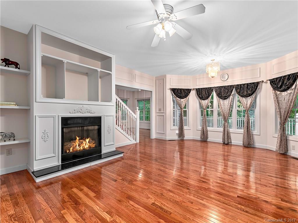 487 Patton Cove Road Swannanoa, NC 28778 - Photo 5 of 24 Gallery Image 5