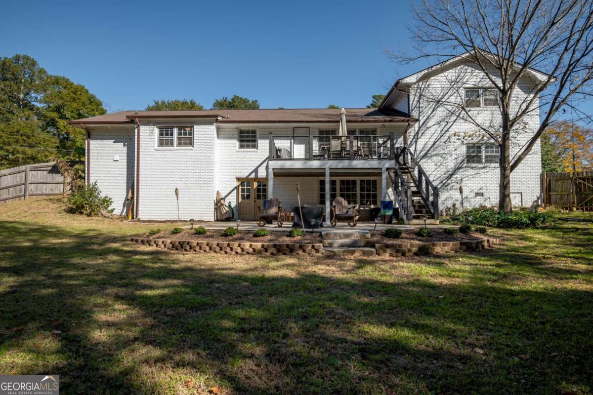 135 Tara Way Athens, GA 30606 - Photo 36 of 36 a front view of a house with a yard