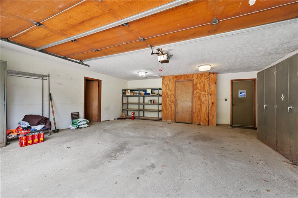 3132 Lake Road New Castle, PA 16102 - Photo 30 of 33 2 car garage