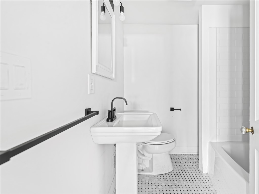 10 Palmer Street Smithfield, RI 02828 - Photo 18 of 23