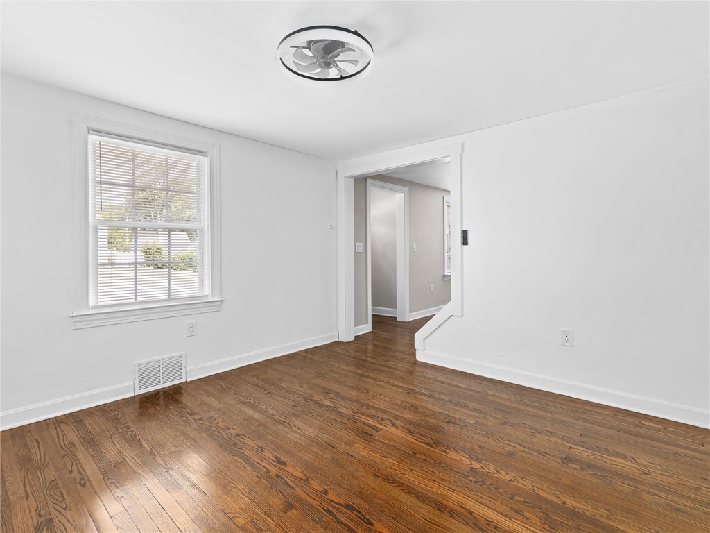 10 Palmer Street Smithfield, RI 02828 - Photo 8 of 23