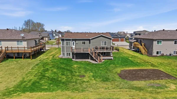 $450,000 | 1209 Morningside Drive, Casselton, ND 58012