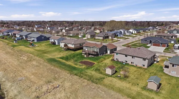 $450,000 | 1209 Morningside Drive, Casselton, ND 58012