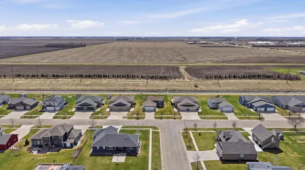 $450,000 | 1209 Morningside Drive, Casselton, ND 58012