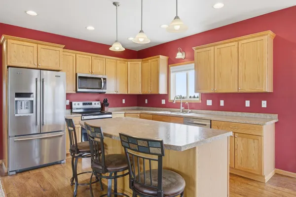 $450,000 | 1209 Morningside Drive, Casselton, ND 58012