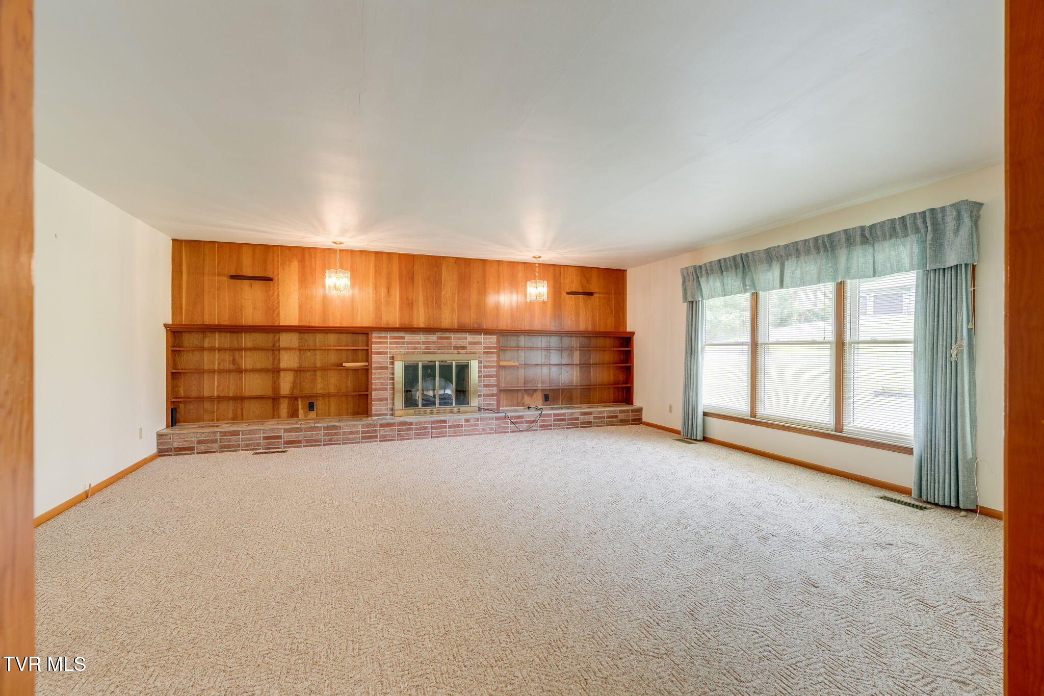 1763 Sylvan Hill Road Elizabethton, TN 37643 - Photo 9 of 55 009