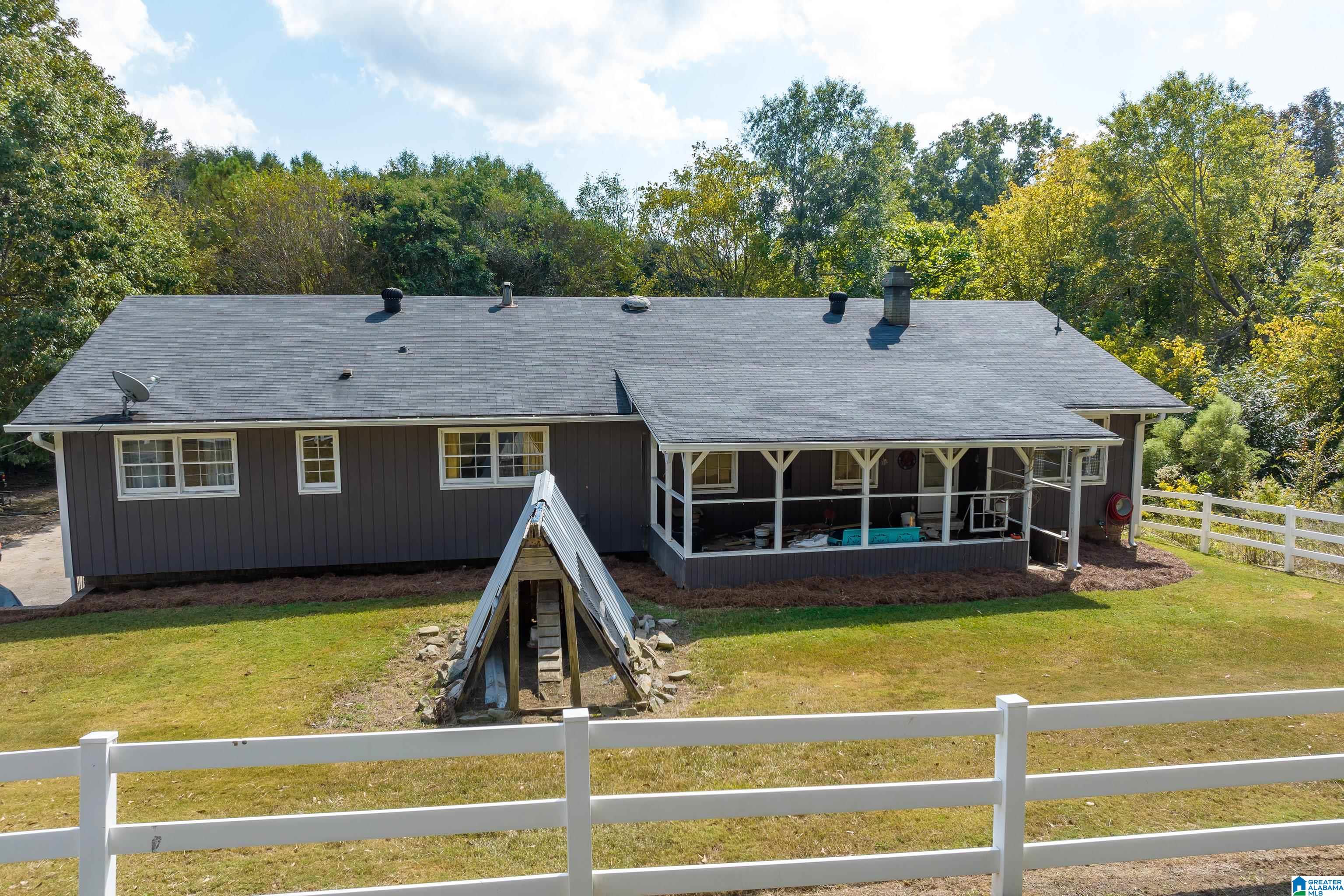 204 Auburn Road Pelham, AL 35124 - Photo 28 of 45