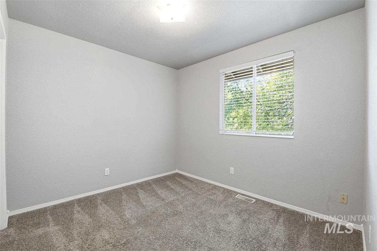 1009 North Stilson Road Boise, ID 83703 - Photo 28 of 46