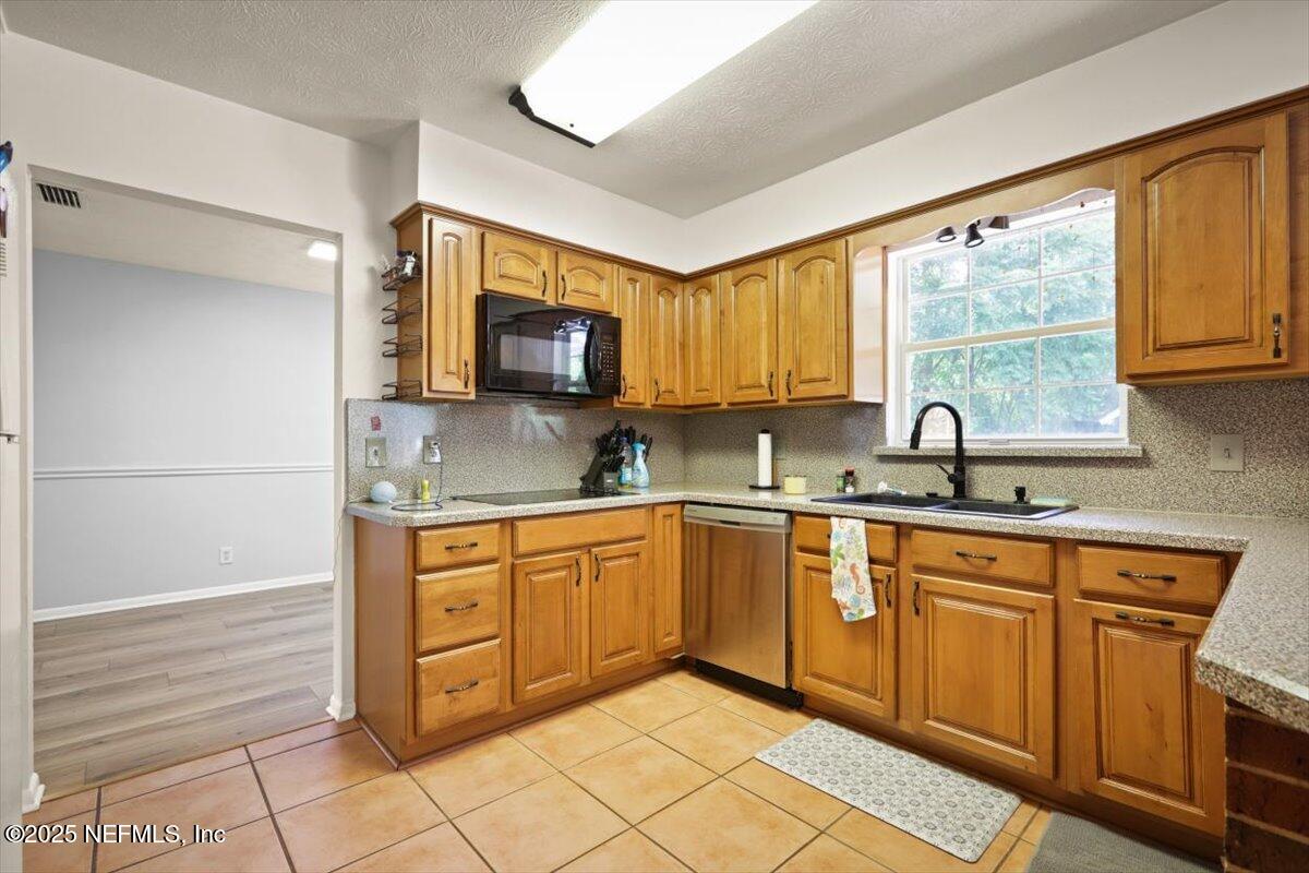 9990 Arnold Road Jacksonville, FL 32246 - Photo 17 of 29 17