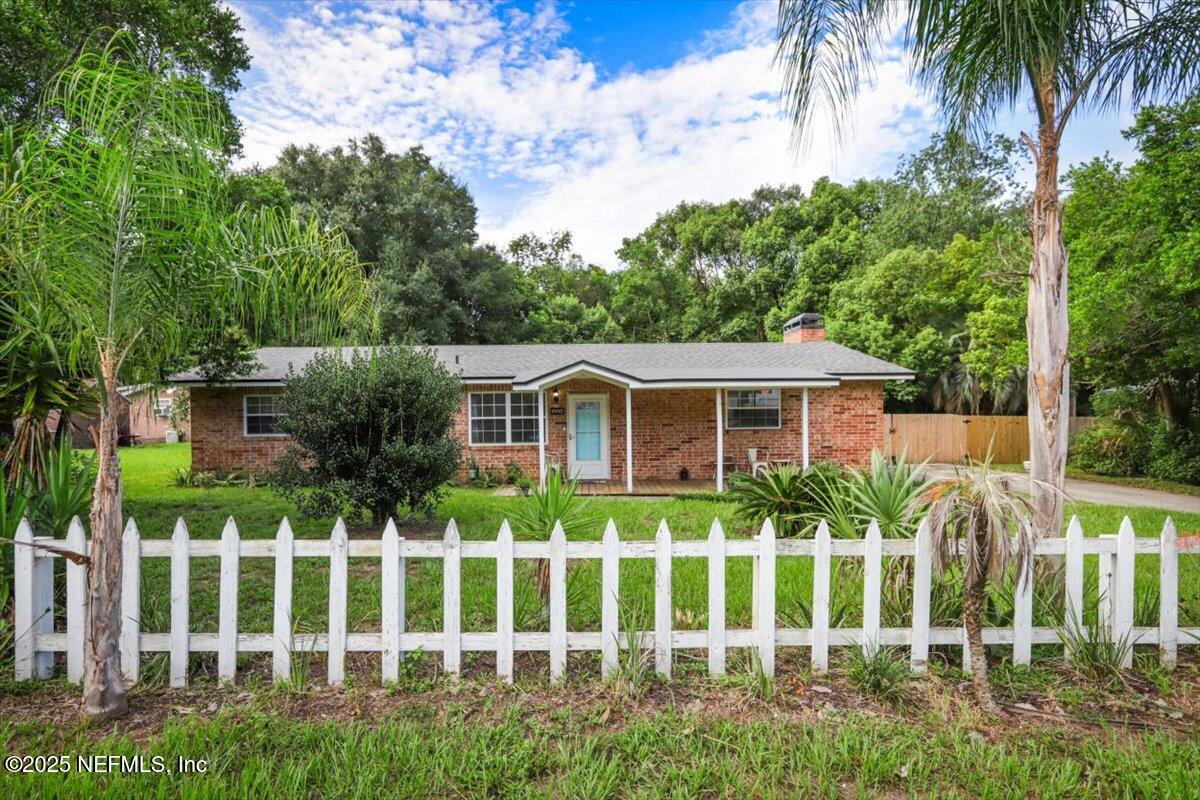 9990 Arnold Road Jacksonville, FL 32246 - Photo 3 of 29 Front view 3