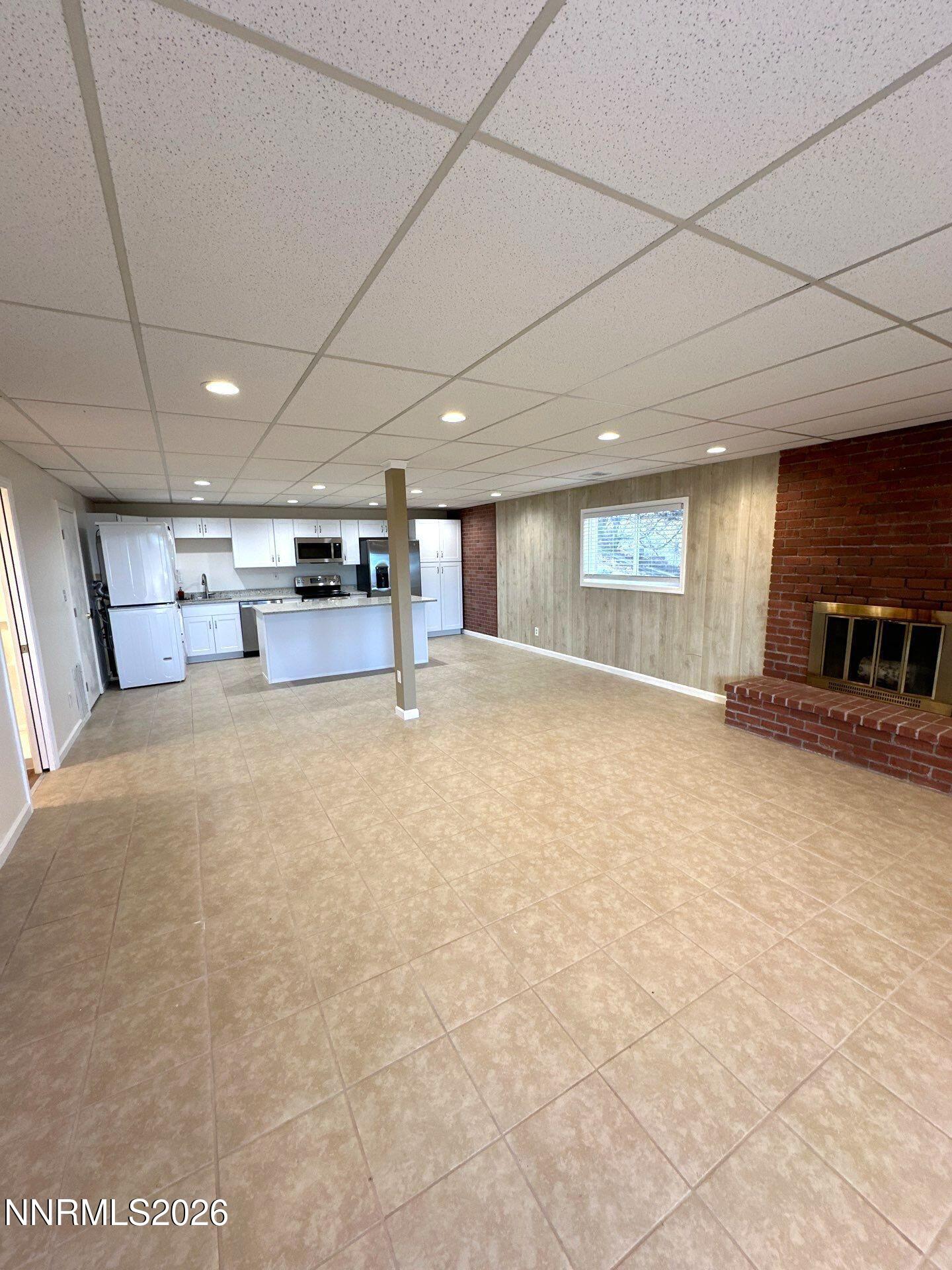 3190 Coronado Way, Unit B Reno, NV 89503 - Photo 4 of 21 down-net_http20231206-52-lbnksb