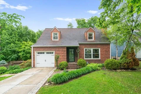 $399,000 | 4923 Booth Street, Westwood, KS 66205