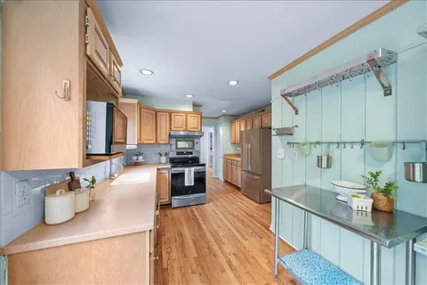 $399,000 | 4923 Booth Street, Westwood, KS 66205