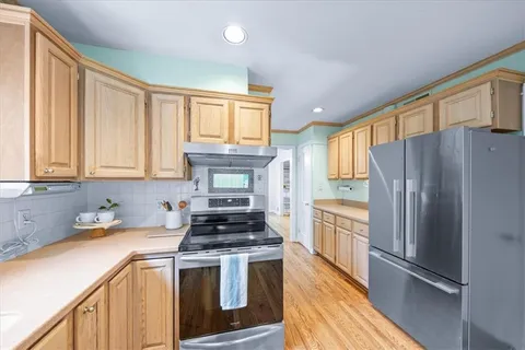 $399,000 | 4923 Booth Street, Westwood, KS 66205