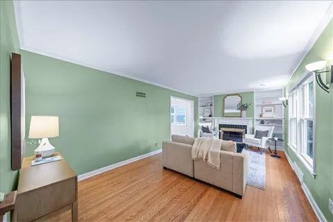 $399,000 | 4923 Booth Street, Westwood, KS 66205