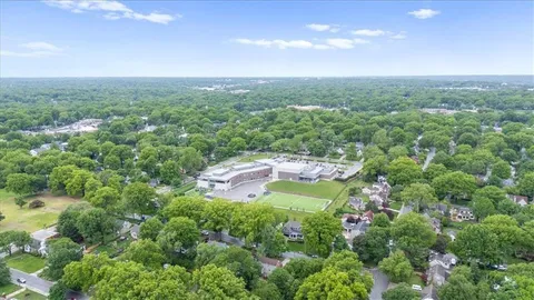 $399,000 | 4923 Booth Street, Westwood, KS 66205