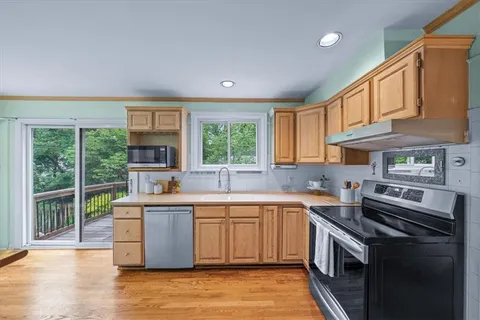 $399,000 | 4923 Booth Street, Westwood, KS 66205