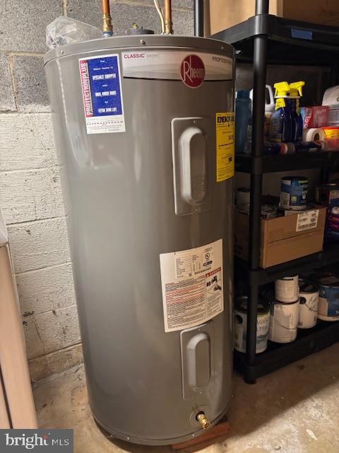 123 Tracy Berg Road Lancaster, PA 17603 - Photo 24 of 27 a view of water heater room