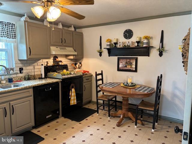 123 Tracy Berg Road Lancaster, PA 17603 - Photo 3 of 27 a kitchen with a table chairs stove and cabinets