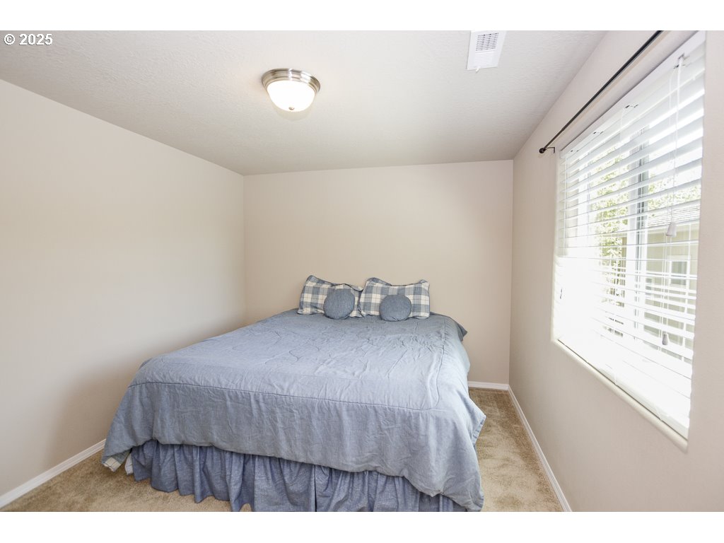 87743 Rendezvous Loop Veneta, OR 97487 - Photo 24 of 31 Gallery Image 24