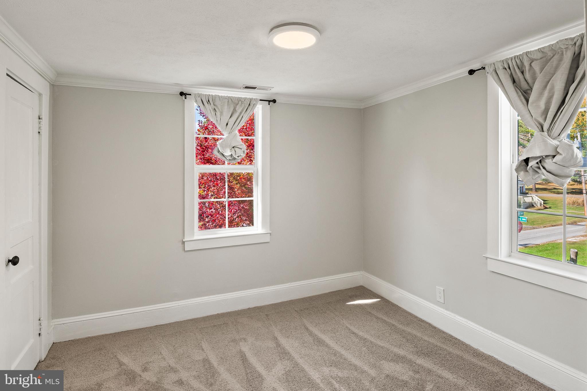2201 Alvin Avenue Baltimore, MD 21228 - Photo 26 of 39 a view of an empty room and window