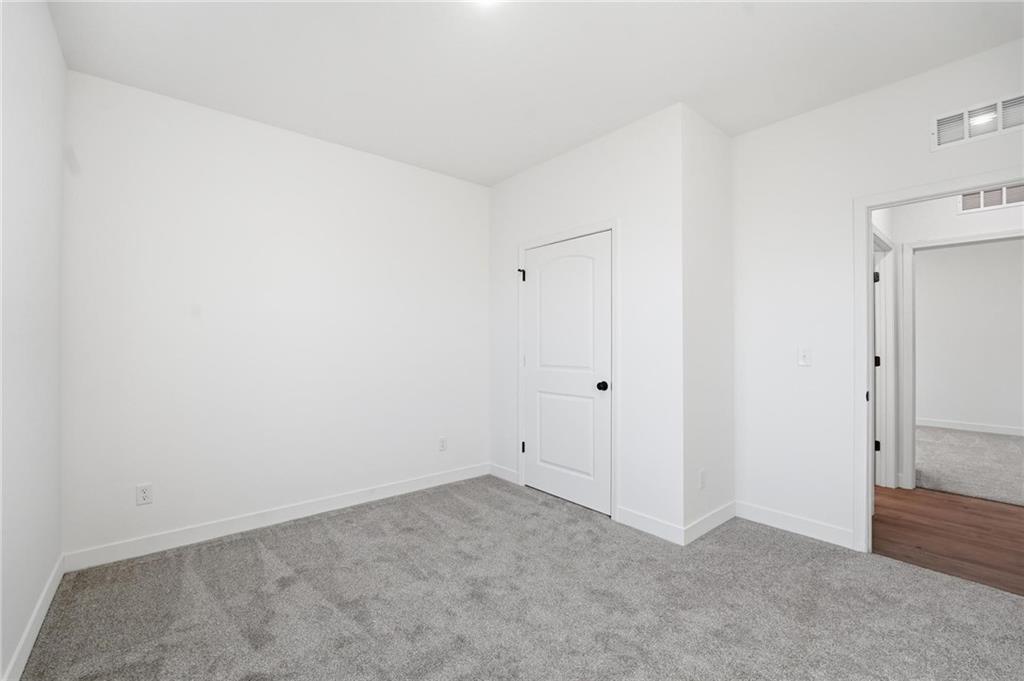 20533 Millview Road Spring Hill, KS 66083 - Photo 11 of 28 Gallery Image 11