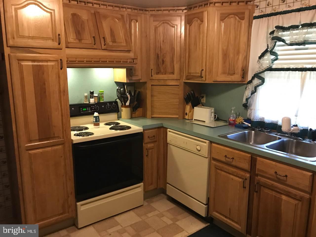 1850 Spring Road Carlisle, PA 17013 - Photo 6 of 13 Gallery Image 6