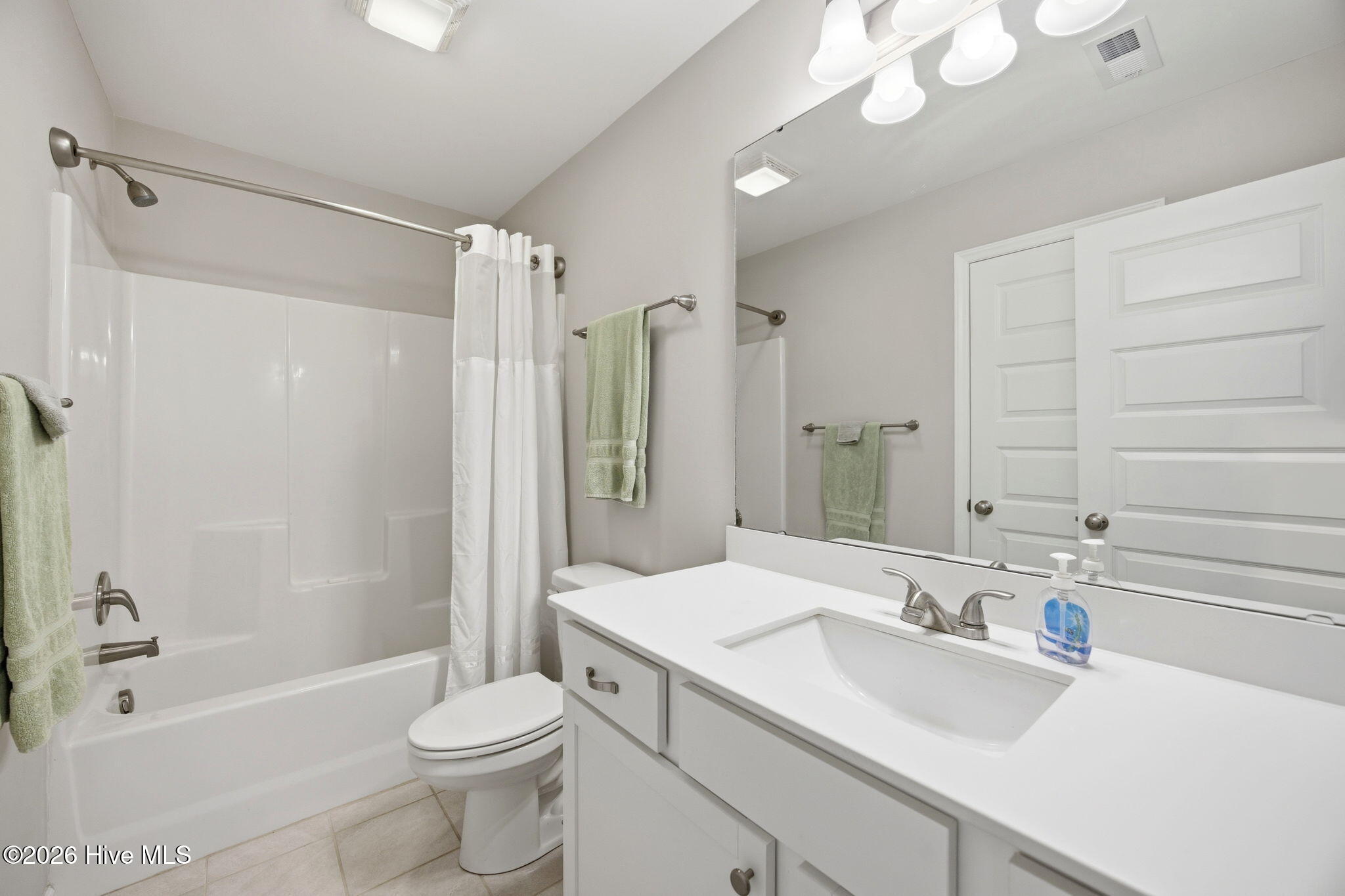 2537 Rhinestone Drive Winterville, NC 28590 - Photo 23 of 39 11-web-or-mls-BLS_0017_edit