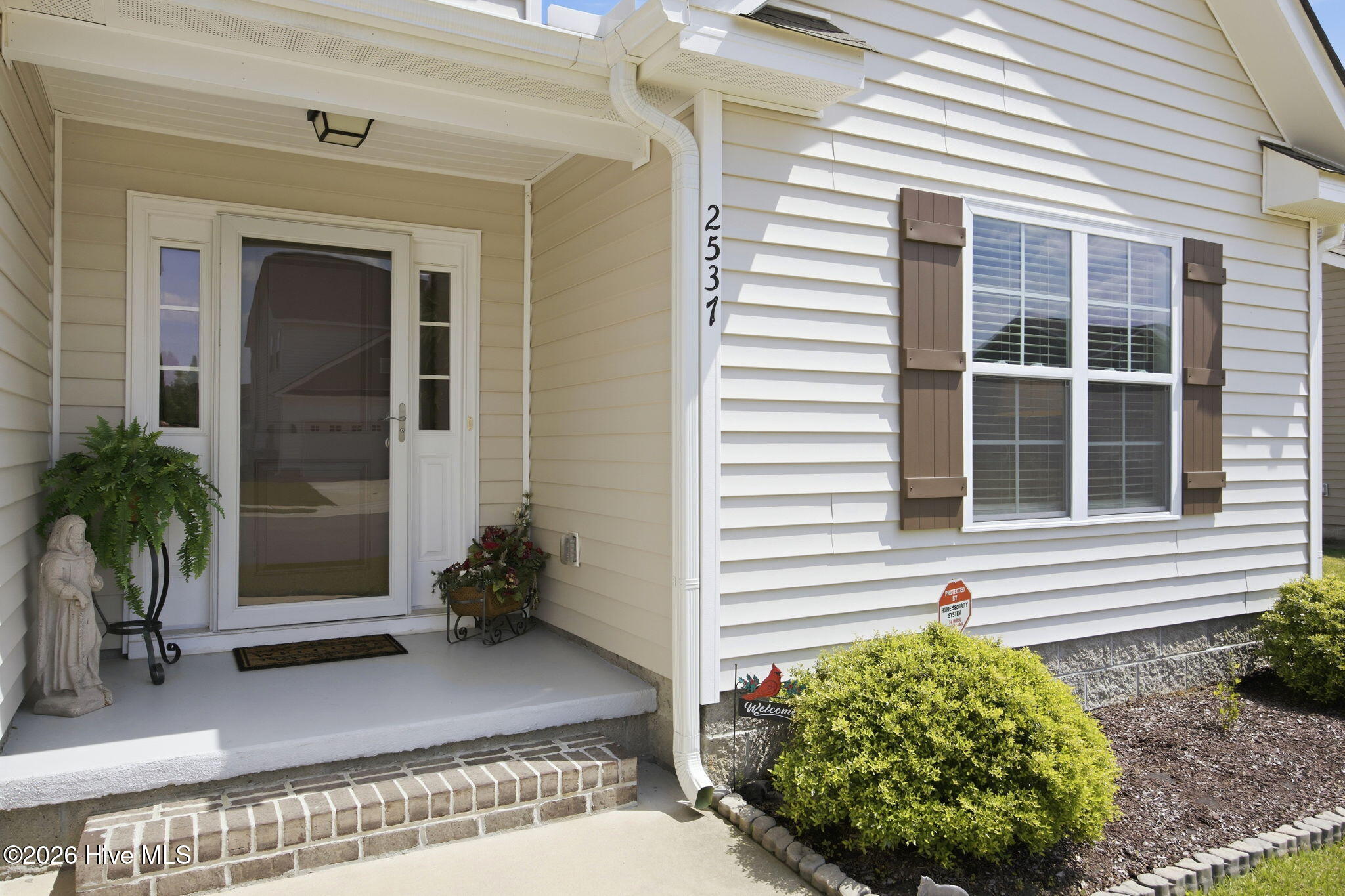 2537 Rhinestone Drive Winterville, NC 28590 - Photo 3 of 39 2-web-or-mls-BLS_0003