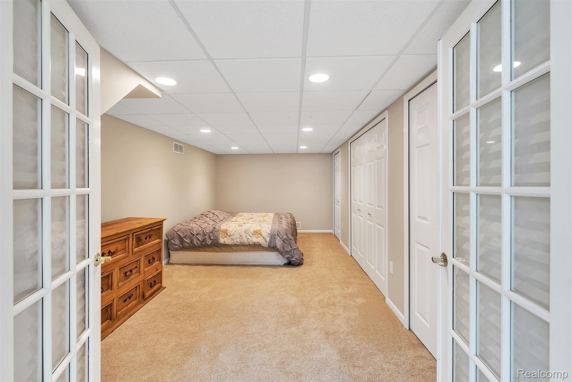 25735 Rutledge Crossing Farmington, MI 48335 - Photo 44 of 53 45-25735 Rutledge-WindowStill-Real-.jpg
