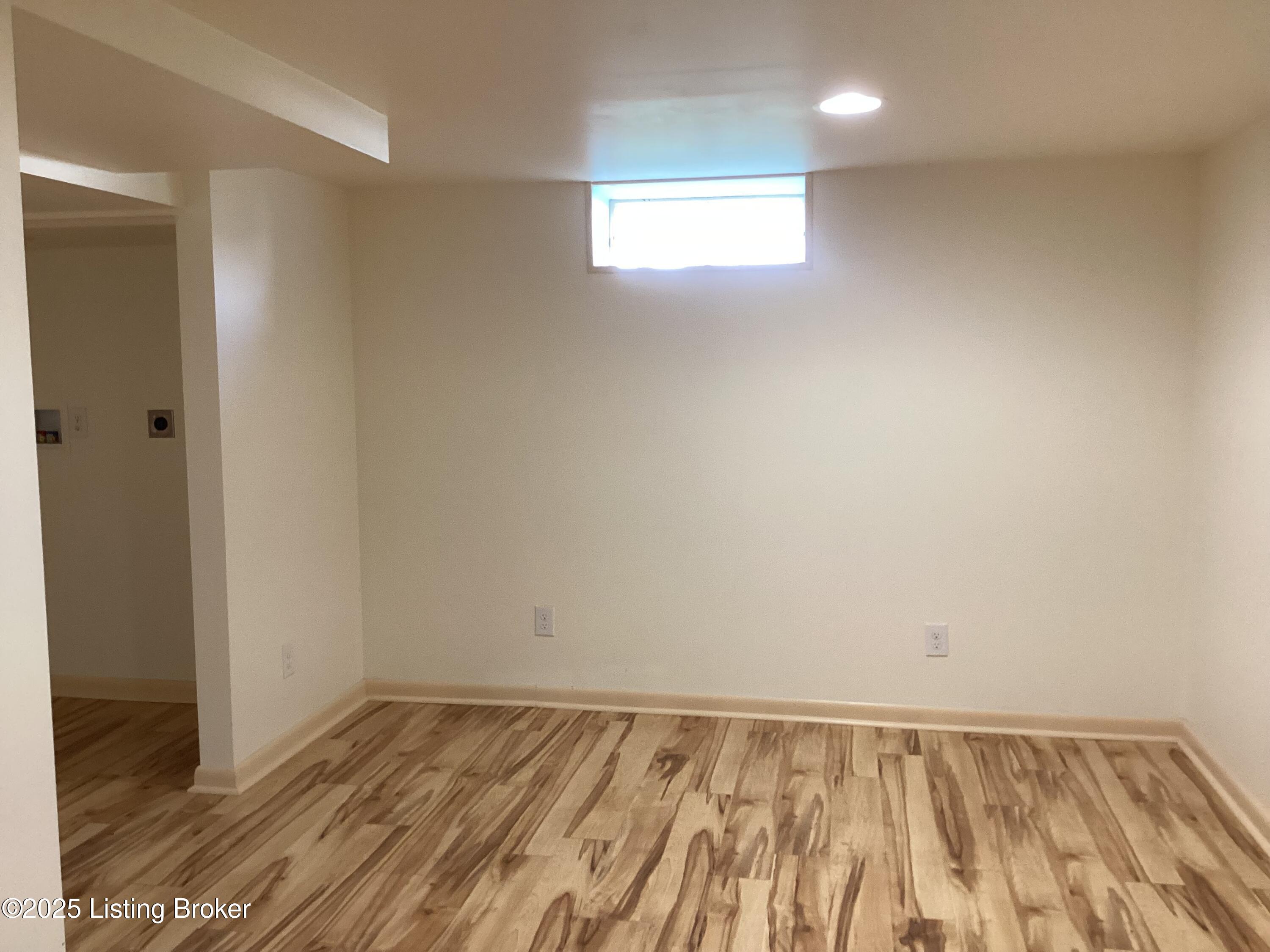 305 West 1st Street Perryville, KY 40468 - Photo 20 of 32 Basement family room /bedroom