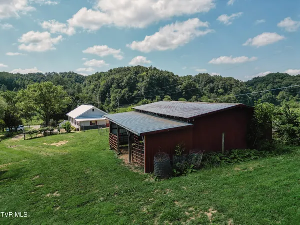 $383,000 | 475 Doc Hawkins Road, Greeneville, TN 37745