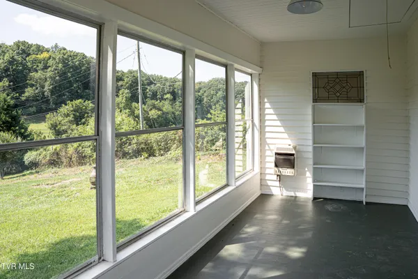 $383,000 | 475 Doc Hawkins Road, Greeneville, TN 37745